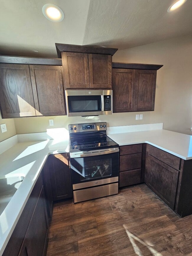 Building Photo - 3 br, 2 bath House - 4268 Wood Ct