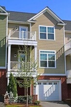 Building Photo - 1610 Kempton Pl