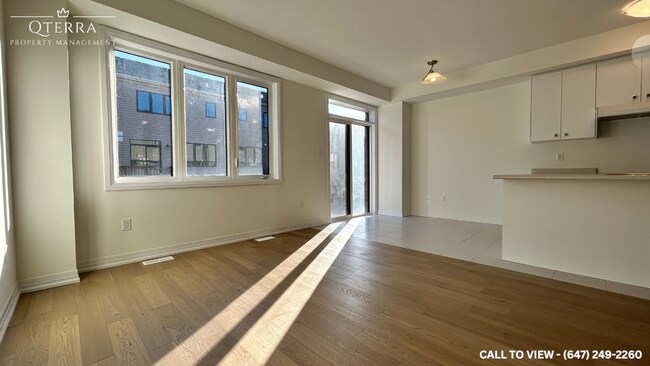 Building Photo - 10 Velvet Way