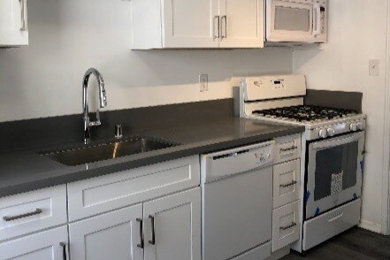 Foto del edificio - 829 E 108th St