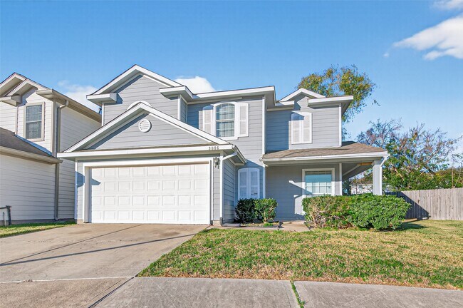 Foto del edificio - 3006 Palace Oaks Dr