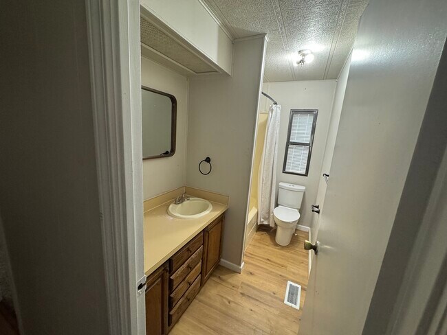 Foto del edificio - 13322 W County Rd 124