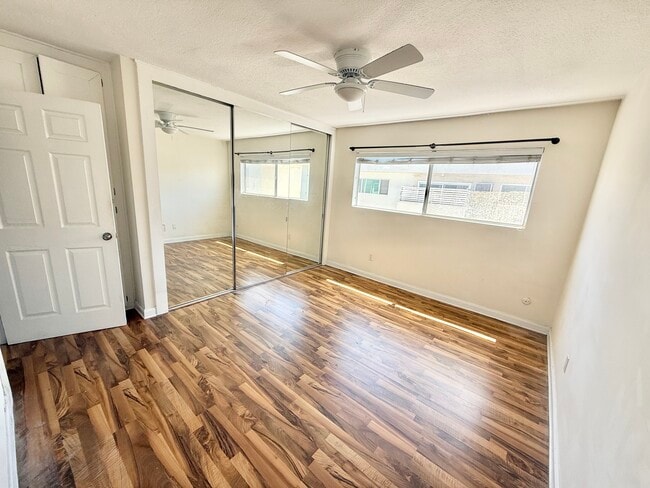 Building Photo - 960 Larrabee St