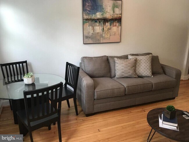Foto del edificio - 731 13th St NE