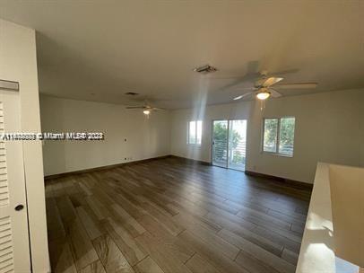 Foto del edificio - 611 NE 28th St