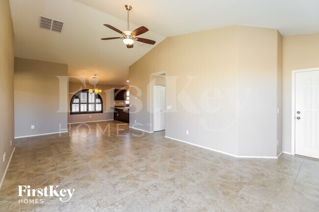 Building Photo - 4270 E Amarillo Dr