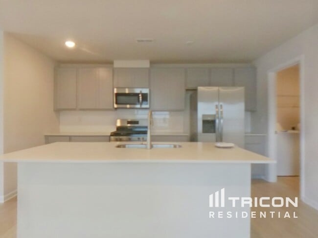 Building Photo - 3075 Whispering Willows Ct