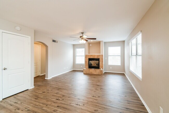 Building Photo - 1766 E Tyson St