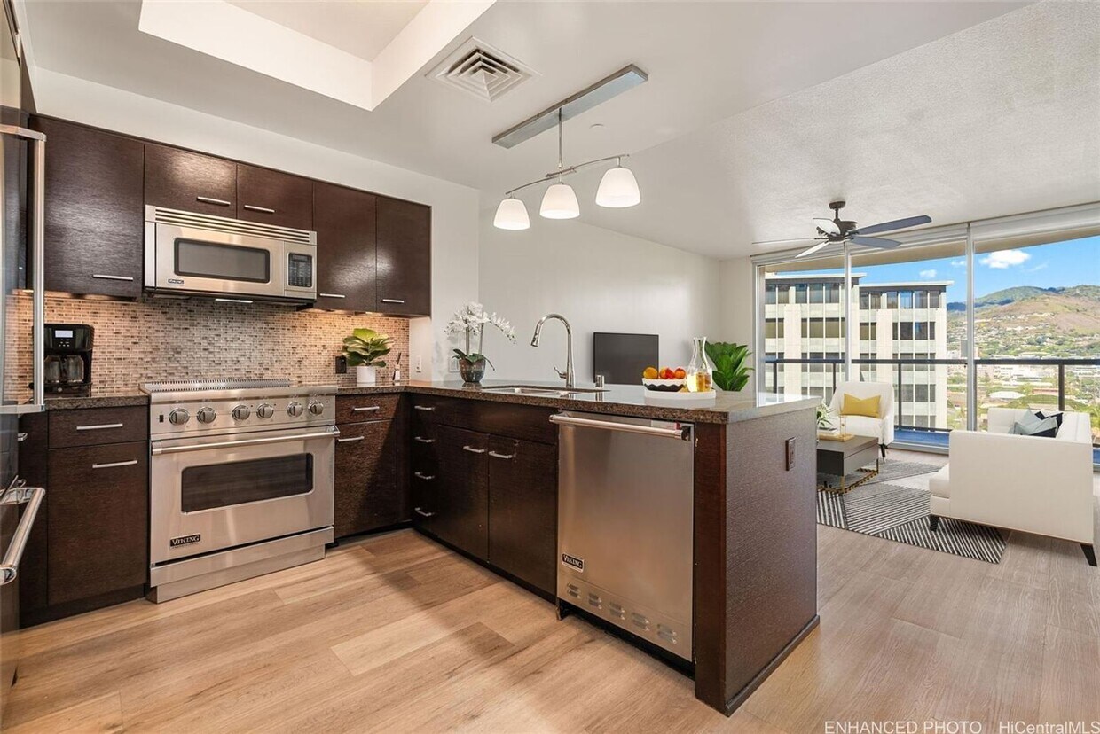 Foto principal - Allure Waikiki, Partly Furnished 2-Bdrm, 2...