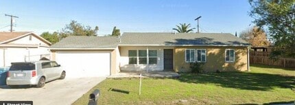 Building Photo - 5607 Ivanhoe Ave