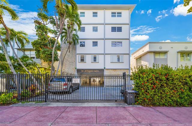 Foto principal - 910 Jefferson Ave