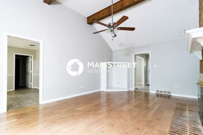 Foto del edificio - 3 Bedroom Pet-Friendly Home in Memphis, TN with Main Street Renewal