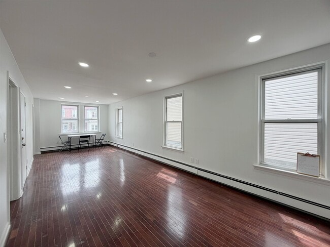 Building Photo - 269 Avenue B