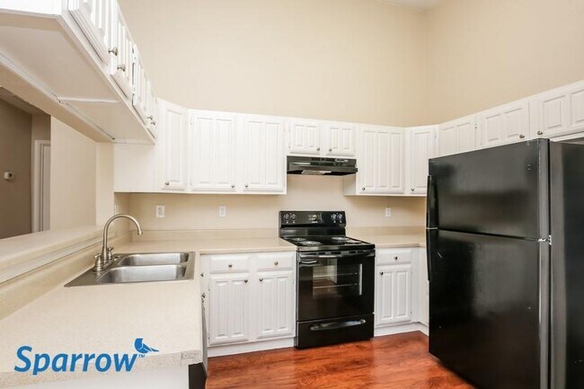Building Photo - 4245 Periwinkle Dr