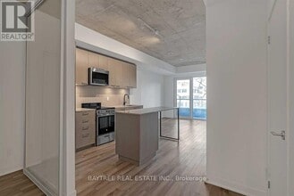 Building Photo - 1808 St Clair Ave W