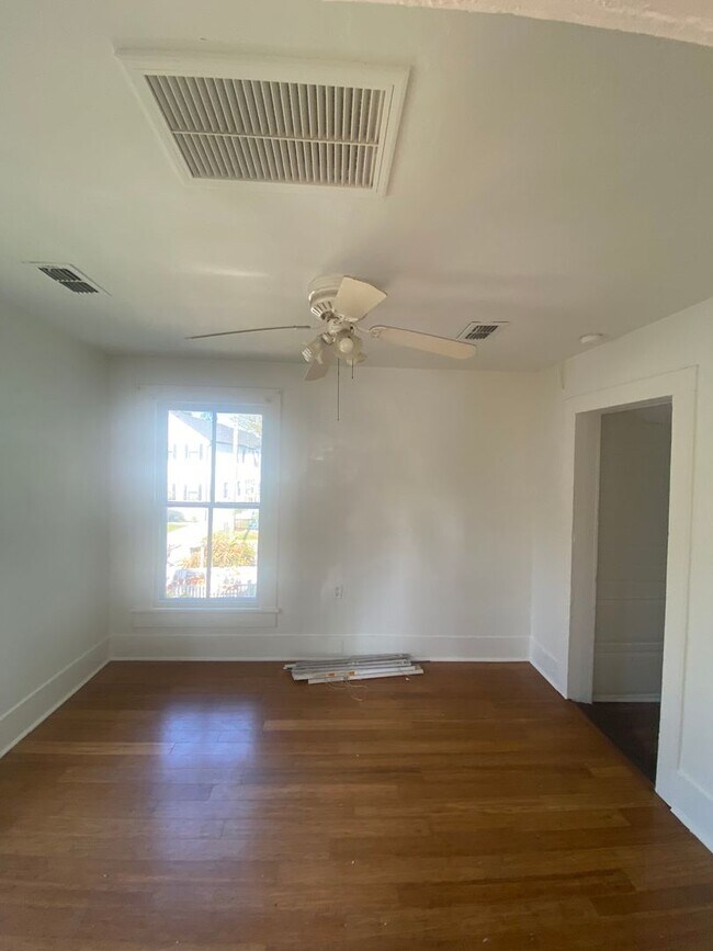 Foto del edificio - 1 Bed 1 Bath Unit Located in Historic District of St. Augustine! Common Washer Dryer, Pet Friendly!