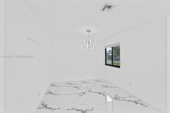 Building Photo - 730 SW 95 Terrace