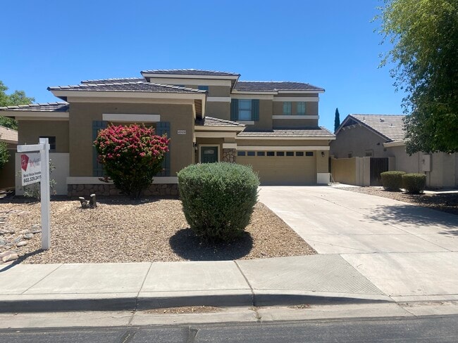 Building Photo - 4909 E Colonial Dr