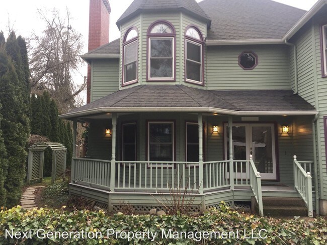 Building Photo - 4 br, 2.5 bath House - 1522 Cal Young Rd.