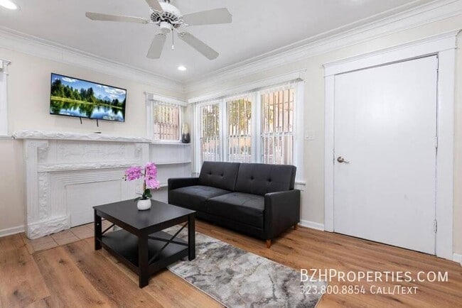 Photo - 1165 W 38th St Apartment