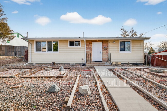 Building Photo - 500 Del Norte St