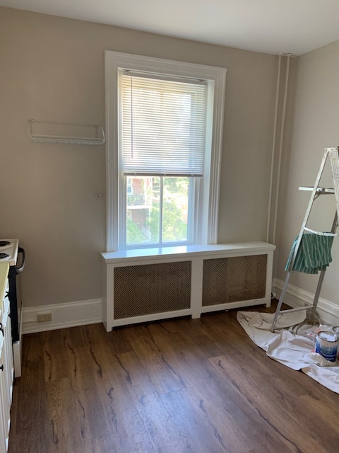 Eat In Kitchen - 227 W Miner St