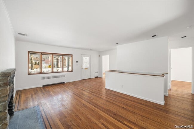 Building Photo - 24 Elderberry Rd