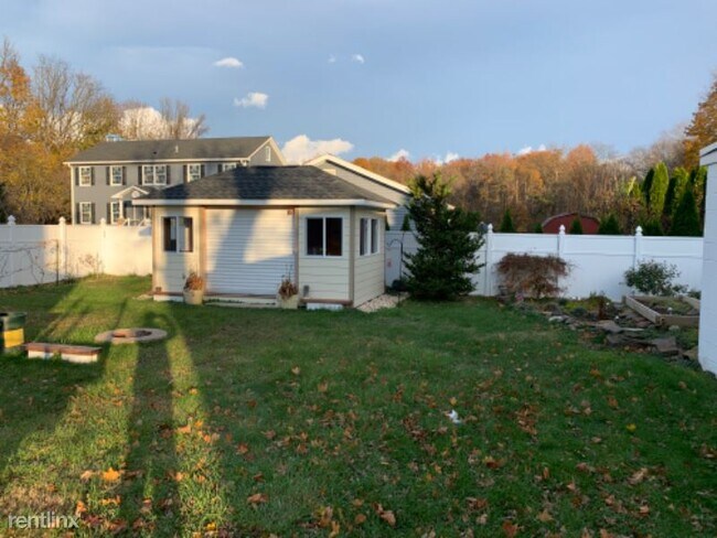 Foto del edificio - 3 br, 1.5 bath House - 564 Klockner rd