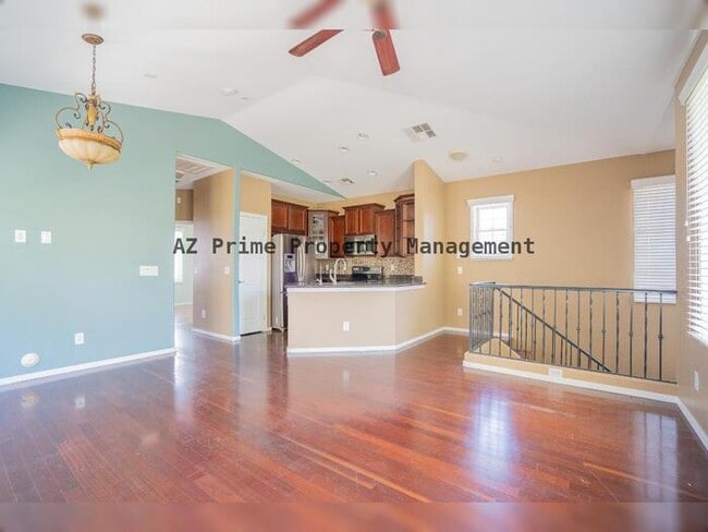 Building Photo - 5616 S 21st Pl