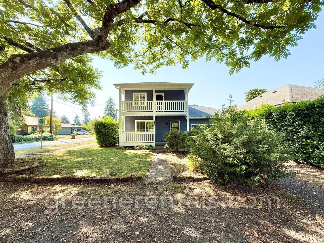 Primary Photo - Charming 2BR/1.5BA Home Near Lions Park