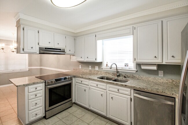 Foto del edificio - 114 Trace Ridge Dr