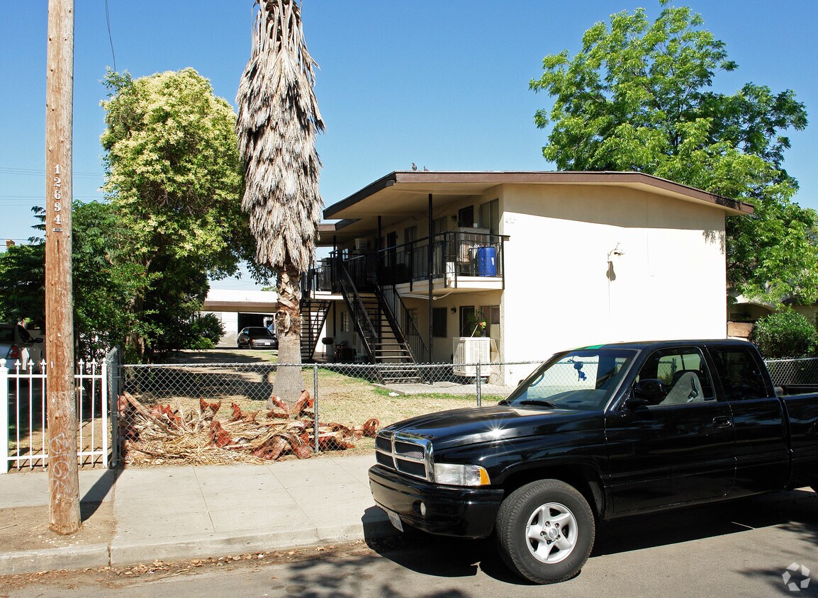Primary Photo - 427 N Effie St