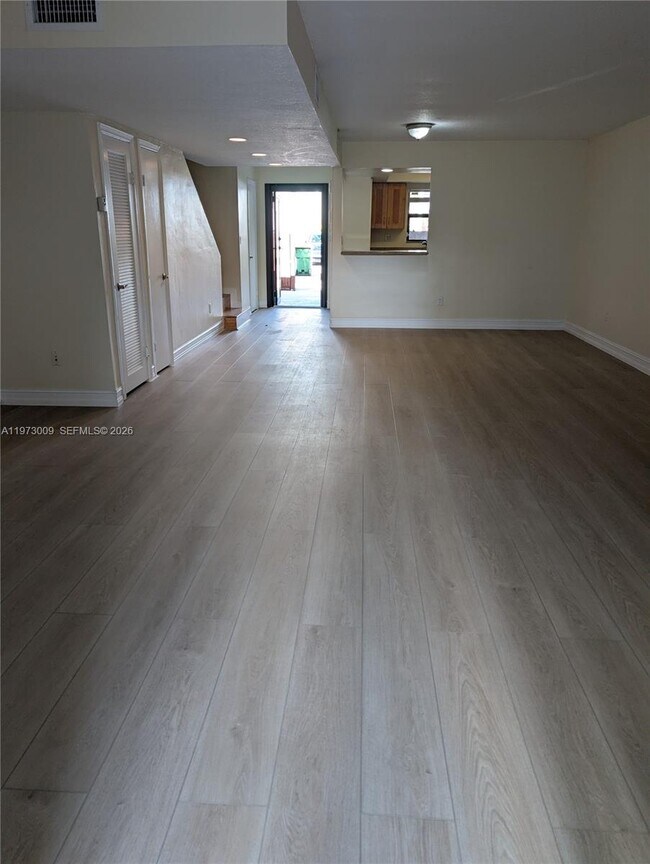 Foto del edificio - 13511 NE 24th Pl