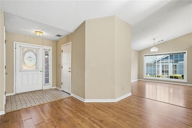 Building Photo - 3070 Bugle Dr