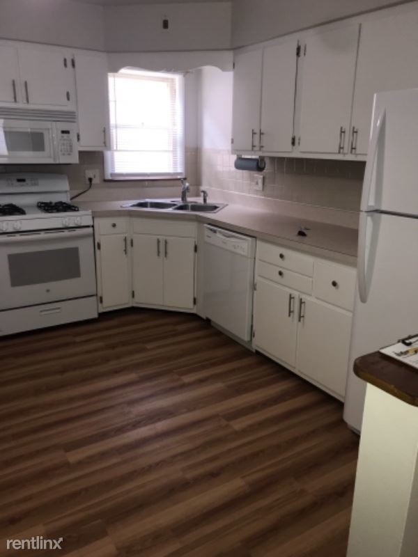 Foto principal - 1838 Lilac Ln