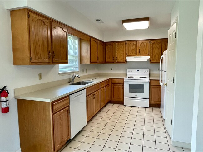 Foto del edificio - 496 Pheasant Run