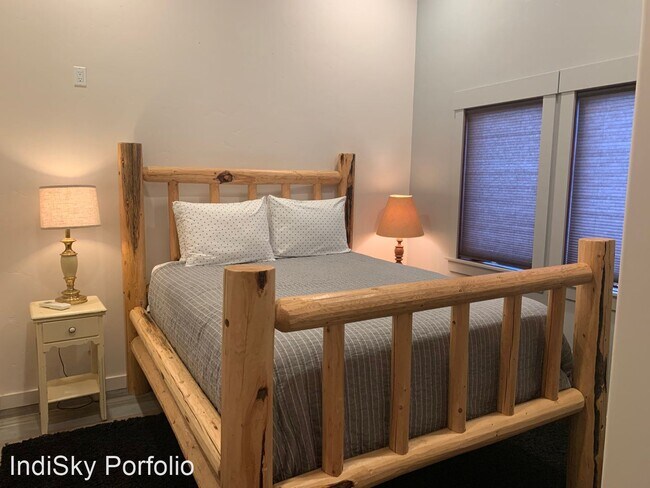 Foto del edificio - 4 br, 2.5 bath House - 700 Fairway