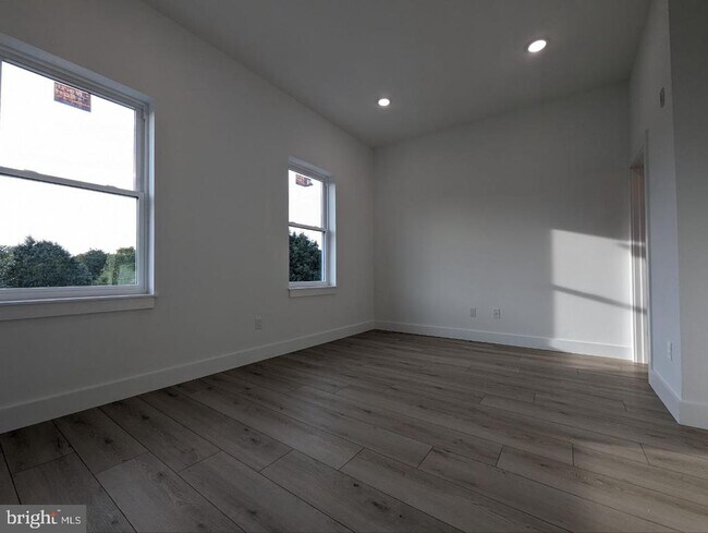 Foto del edificio - 147 N Gross St