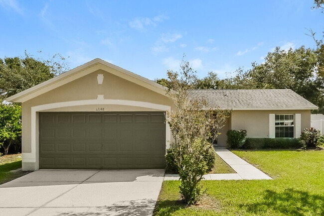 Building Photo - 12148 Woodglen Cir