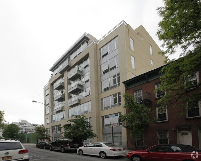 Foto principal - 206 Front St