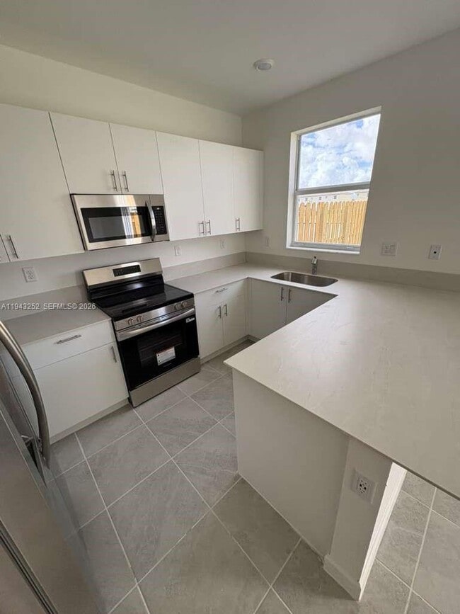 Foto del edificio - 2708 SE 26th Ave