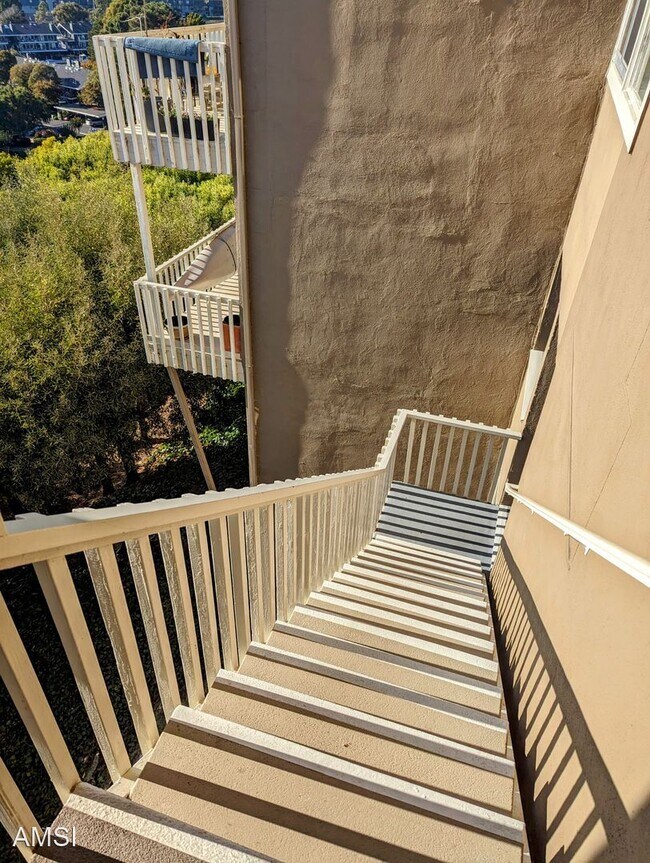 Foto del edificio - 1 br, 1 bath House - 32 Andrew Drive #124
