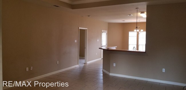 Building Photo - 3 br, 2 bath House - 40344 Crestridge