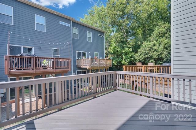 Foto del edificio - 1637 Bark Branch Ln