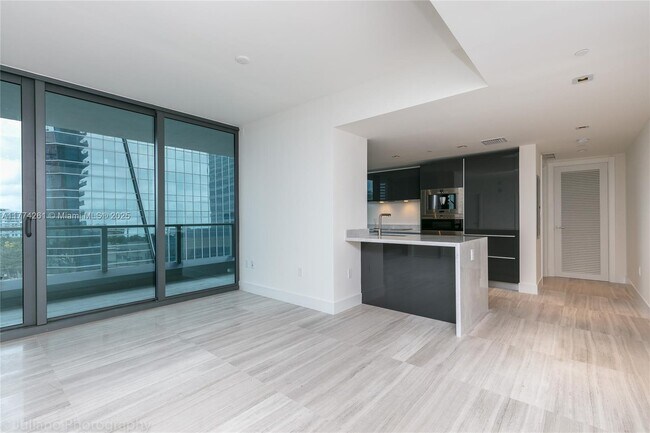 Foto del edificio - 1451 Brickell Ave