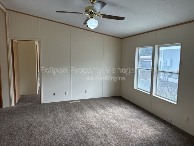 Photo - 187 Honeysuckle Cir House