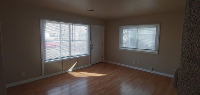 Building Photo - 5253 N 45th St