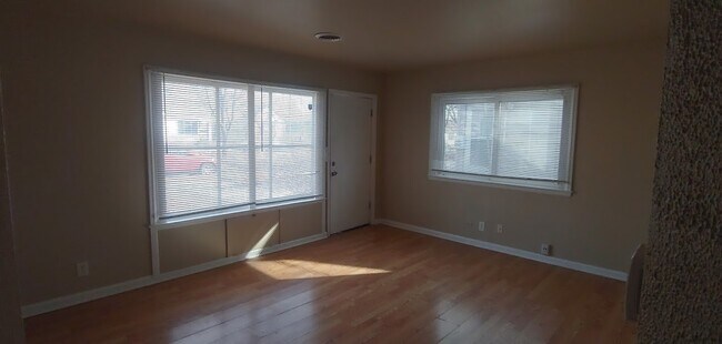 Foto del edificio - 5253 N 45th St