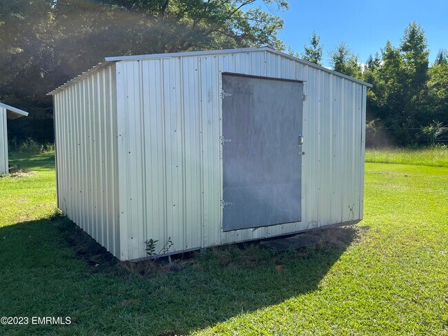Building Photo - 5022 MS-19