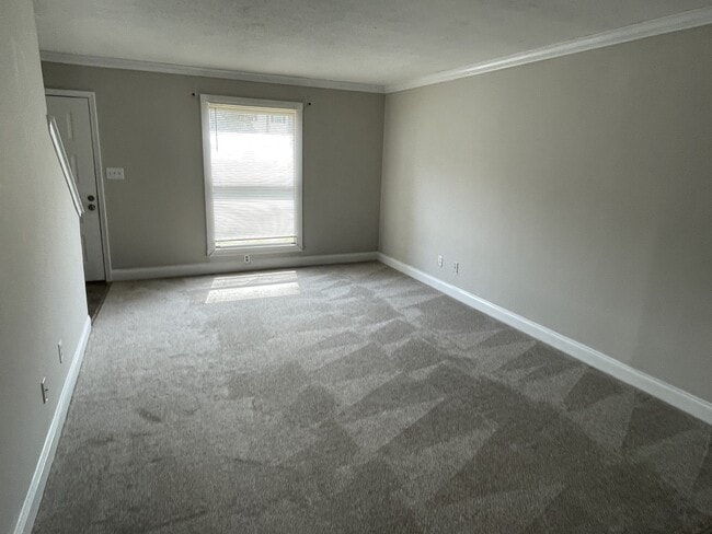 Foto del edificio - 7906 Oak Meadow Ct